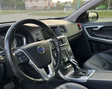 Синий Вольво С60, объемом двигателя 2 л и пробегом 220 тыс. км за 315 $, фото 5 на Automoto.ua