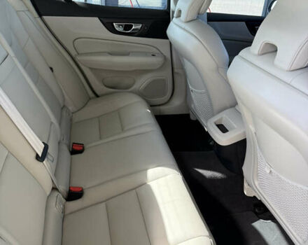 Вольво С60 2018 в Золочев на Automoto.ua Синий Вольво С60, объемом двигателя 1.97 л и пробегом 92 тыс. км за 20000 $, фото 14 на Automoto.ua