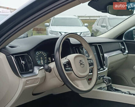 Синий Вольво С60, объемом двигателя 2 л и пробегом 92 тыс. км за 17000 $, фото 26 на Automoto.ua