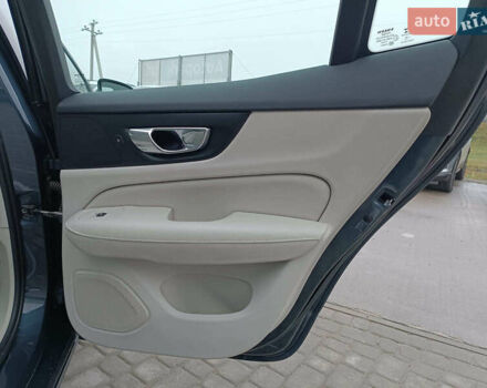 Синий Вольво С60, объемом двигателя 2 л и пробегом 92 тыс. км за 17000 $, фото 44 на Automoto.ua