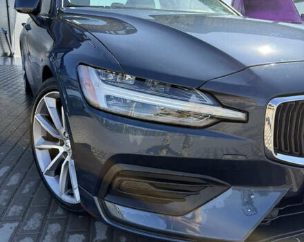 Вольво С60 2018 в Золочев на Automoto.ua Синий Вольво С60, объемом двигателя 1.97 л и пробегом 92 тыс. км за 20000 $, фото 5 на Automoto.ua