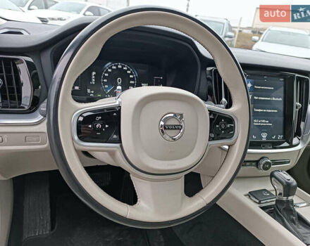 Синий Вольво С60, объемом двигателя 2 л и пробегом 92 тыс. км за 17000 $, фото 30 на Automoto.ua