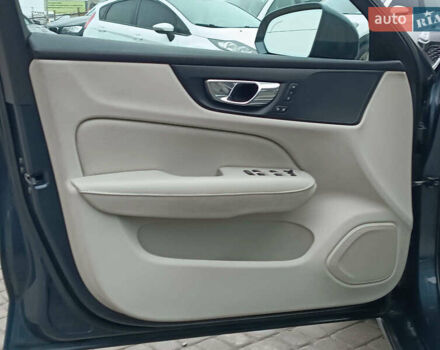 Синий Вольво С60, объемом двигателя 2 л и пробегом 92 тыс. км за 17000 $, фото 24 на Automoto.ua