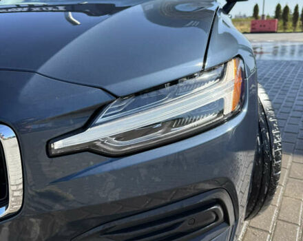 Вольво С60 2018 в Золочев на Automoto.ua Синий Вольво С60, объемом двигателя 1.97 л и пробегом 92 тыс. км за 20000 $, фото 4 на Automoto.ua