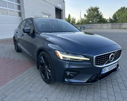 Синий Вольво С60, объемом двигателя 2 л и пробегом 38 тыс. км за 25900 $, фото 2 на Automoto.ua