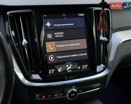 Синій Вольво С60, об'ємом двигуна 2 л та пробігом 58 тис. км за 31500 $, фото 27 на Automoto.ua