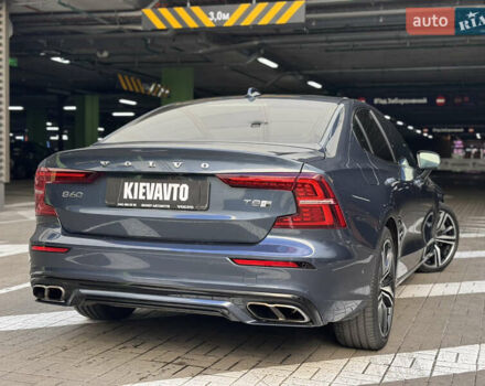 Синій Вольво С60, об'ємом двигуна 2 л та пробігом 58 тис. км за 31500 $, фото 5 на Automoto.ua