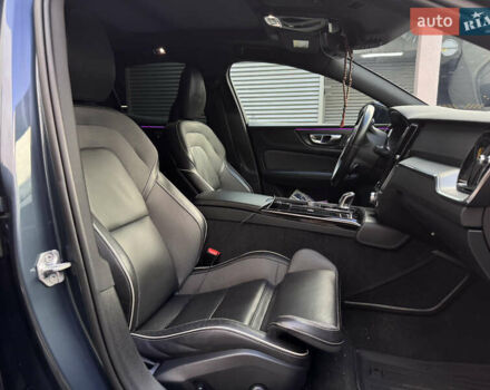 Синій Вольво С60, об'ємом двигуна 2 л та пробігом 58 тис. км за 31500 $, фото 31 на Automoto.ua