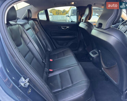 Вольво С60 2020 в Луцке на Automoto.ua Синий Вольво С60, объемом двигателя 2 л и пробегом 160 тыс. км за 14900 $, фото 28 на Automoto.ua