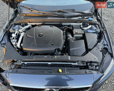 Вольво С60 2020 в Луцке на Automoto.ua Синий Вольво С60, объемом двигателя 2 л и пробегом 160 тыс. км за 14900 $, фото 34 на Automoto.ua