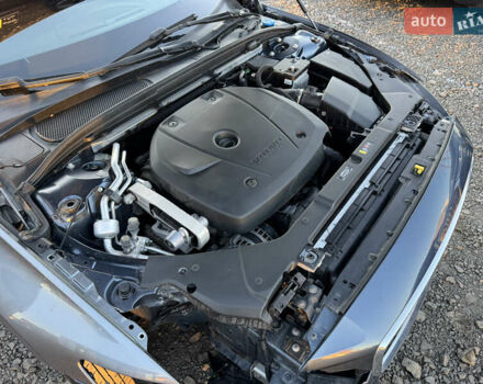 Вольво С60 2020 в Луцке на Automoto.ua Синий Вольво С60, объемом двигателя 2 л и пробегом 160 тыс. км за 14900 $, фото 36 на Automoto.ua