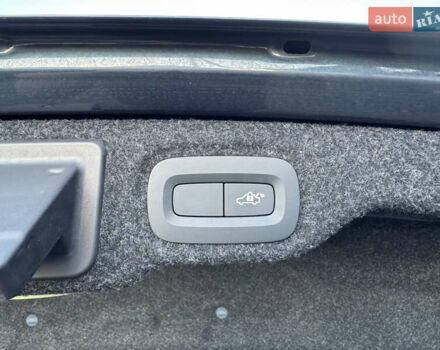 Вольво С60 2020 в Луцке на Automoto.ua Синий Вольво С60, объемом двигателя 2 л и пробегом 160 тыс. км за 14900 $, фото 26 на Automoto.ua