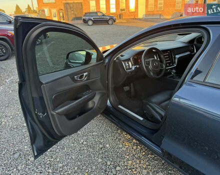 Вольво С60 2020 в Луцке на Automoto.ua Синий Вольво С60, объемом двигателя 2 л и пробегом 160 тыс. км за 14900 $, фото 14 на Automoto.ua