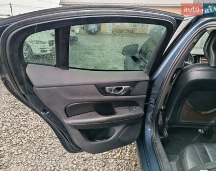 Синий Вольво С60, объемом двигателя 2 л и пробегом 165 тыс. км за 16900 $, фото 17 на Automoto.ua