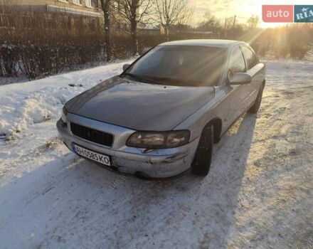 Синий Вольво С60, объемом двигателя 2.4 л и пробегом 200 тыс. км за 3600 $, фото 1 на Automoto.ua