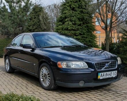 Синий Вольво С60, объемом двигателя 0 л и пробегом 301 тыс. км за 5900 $, фото 1 на Automoto.ua