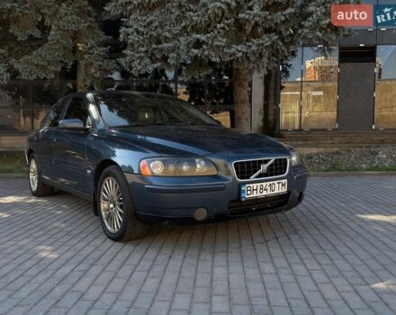 Синий Вольво С60, объемом двигателя 2.4 л и пробегом 307 тыс. км за 4500 $, фото 1 на Automoto.ua