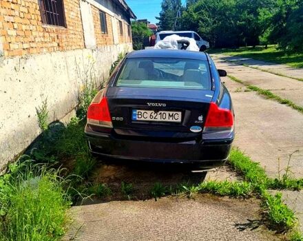 Синий Вольво С60, объемом двигателя 2.4 л и пробегом 0 тыс. км за 2500 $, фото 1 на Automoto.ua