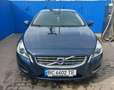 Синій Вольво С60, об'ємом двигуна 2 л та пробігом 225 тис. км за 8250 $, фото 1 на Automoto.ua