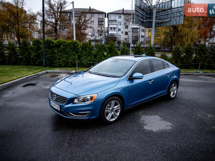 Синий Вольво С60, объемом двигателя 2.5 л и пробегом 269 тыс. км за 12400 $, фото 1 на Automoto.ua