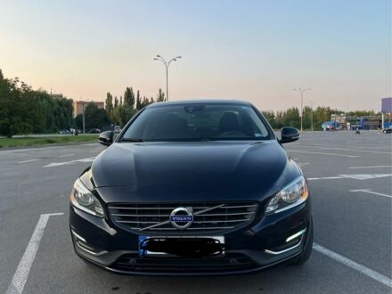 Синий Вольво С60, объемом двигателя 2 л и пробегом 229 тыс. км за 13300 $, фото 1 на Automoto.ua