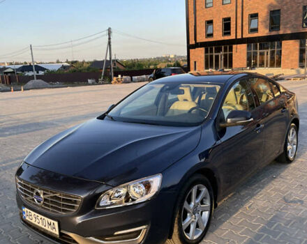 Синий Вольво С60, объемом двигателя 2 л и пробегом 107 тыс. км за 12000 $, фото 1 на Automoto.ua