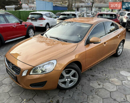 Оранжевый Вольво С60, объемом двигателя 2 л и пробегом 161 тыс. км за 7900 $, фото 5 на Automoto.ua