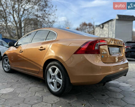 Оранжевый Вольво С60, объемом двигателя 2 л и пробегом 161 тыс. км за 7900 $, фото 31 на Automoto.ua