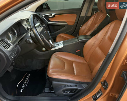 Оранжевый Вольво С60, объемом двигателя 2 л и пробегом 161 тыс. км за 7900 $, фото 38 на Automoto.ua