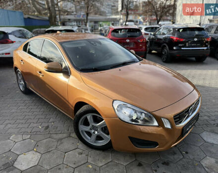 Оранжевый Вольво С60, объемом двигателя 2 л и пробегом 161 тыс. км за 7900 $, фото 12 на Automoto.ua