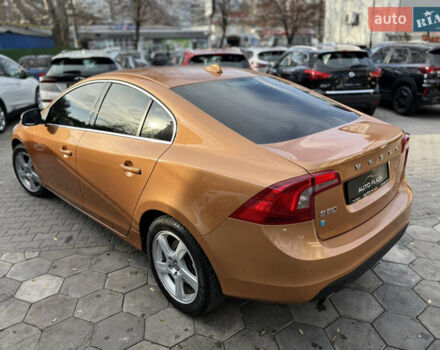 Оранжевый Вольво С60, объемом двигателя 2 л и пробегом 161 тыс. км за 7900 $, фото 30 на Automoto.ua