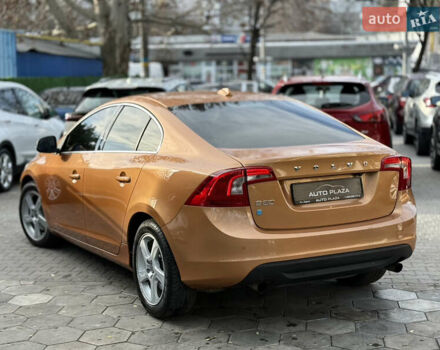 Оранжевый Вольво С60, объемом двигателя 2 л и пробегом 161 тыс. км за 7900 $, фото 32 на Automoto.ua