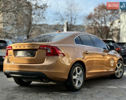 Оранжевый Вольво С60, объемом двигателя 2 л и пробегом 161 тыс. км за 7900 $, фото 23 на Automoto.ua