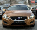 Оранжевый Вольво С60, объемом двигателя 2 л и пробегом 161 тыс. км за 7900 $, фото 2 на Automoto.ua