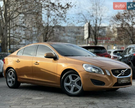 Оранжевый Вольво С60, объемом двигателя 2 л и пробегом 161 тыс. км за 7900 $, фото 17 на Automoto.ua