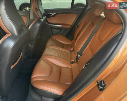 Оранжевый Вольво С60, объемом двигателя 2 л и пробегом 161 тыс. км за 7900 $, фото 39 на Automoto.ua