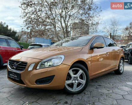 Оранжевый Вольво С60, объемом двигателя 2 л и пробегом 161 тыс. км за 7900 $, фото 6 на Automoto.ua