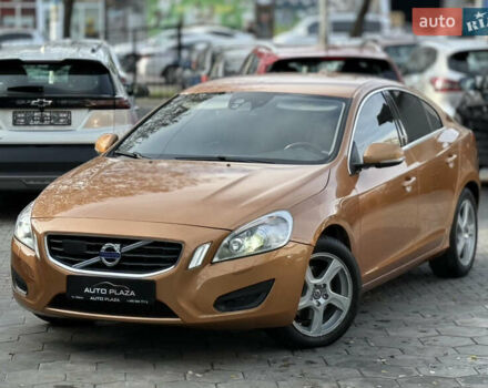 Оранжевый Вольво С60, объемом двигателя 2 л и пробегом 161 тыс. км за 7900 $, фото 11 на Automoto.ua