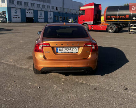 Вольво С60 2011 в Киеве на Automoto.ua Оранжевый Вольво С60, объемом двигателя 2 л и пробегом 271 тыс. км за 8300 $, фото 4 на Automoto.ua