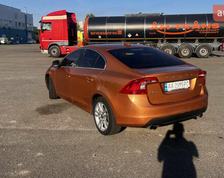 Вольво С60 2011 в Киеве на Automoto.ua Оранжевый Вольво С60, объемом двигателя 2 л и пробегом 271 тыс. км за 8300 $, фото 5 на Automoto.ua