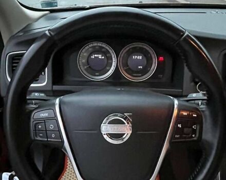 Оранжевый Вольво С60, объемом двигателя 2.5 л и пробегом 234 тыс. км за 11100 $, фото 9 на Automoto.ua