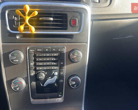 Вольво С60 2011 в Киеве на Automoto.ua Оранжевый Вольво С60, объемом двигателя 2 л и пробегом 271 тыс. км за 8300 $, фото 22 на Automoto.ua