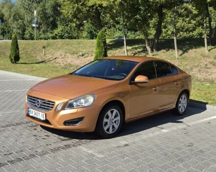 Помаранчевий Вольво С60, об'ємом двигуна 1.6 л та пробігом 242 тис. км за 9306 $, фото 1 на Automoto.ua