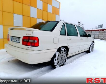 Белый Вольво С70, объемом двигателя 2.4 л и пробегом 300 тыс. км за 3200 $, фото 2 на Automoto.ua