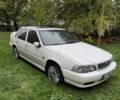 Білий Вольво S70, об'ємом двигуна 2.3 л та пробігом 305 тис. км за 1500 $, фото 1 на Automoto.ua