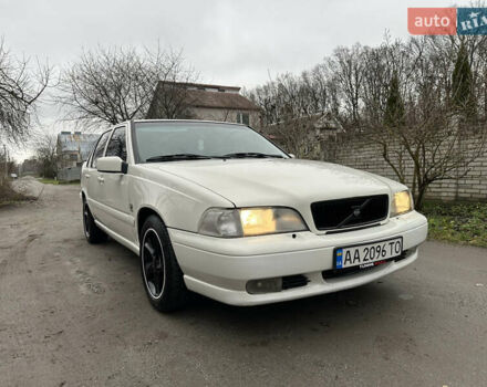 Белый Вольво С70, объемом двигателя 2.44 л и пробегом 373 тыс. км за 3600 $, фото 14 на Automoto.ua