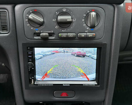 Белый Вольво С70, объемом двигателя 2.44 л и пробегом 373 тыс. км за 4200 $, фото 18 на Automoto.ua