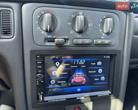 Белый Вольво С70, объемом двигателя 2.44 л и пробегом 371 тыс. км за 4199 $, фото 32 на Automoto.ua