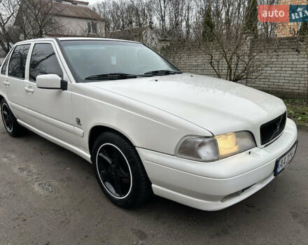 Белый Вольво С70, объемом двигателя 2.44 л и пробегом 373 тыс. км за 3600 $, фото 15 на Automoto.ua