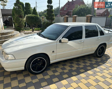 Белый Вольво С70, объемом двигателя 2.44 л и пробегом 370 тыс. км за 4499 $, фото 1 на Automoto.ua